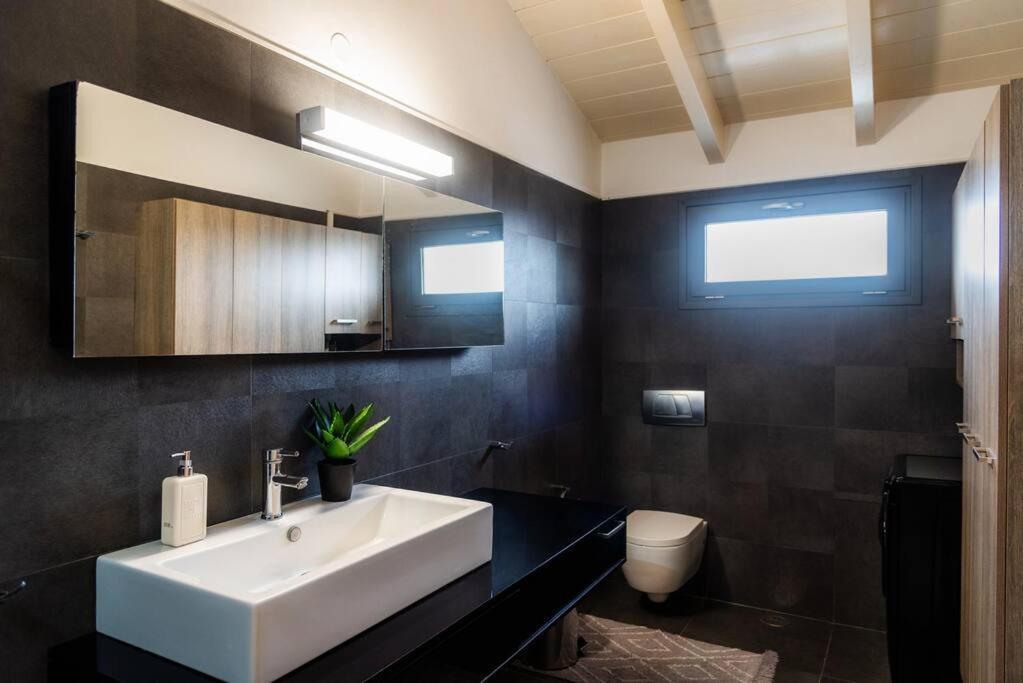 Apartment Inalia Modern House